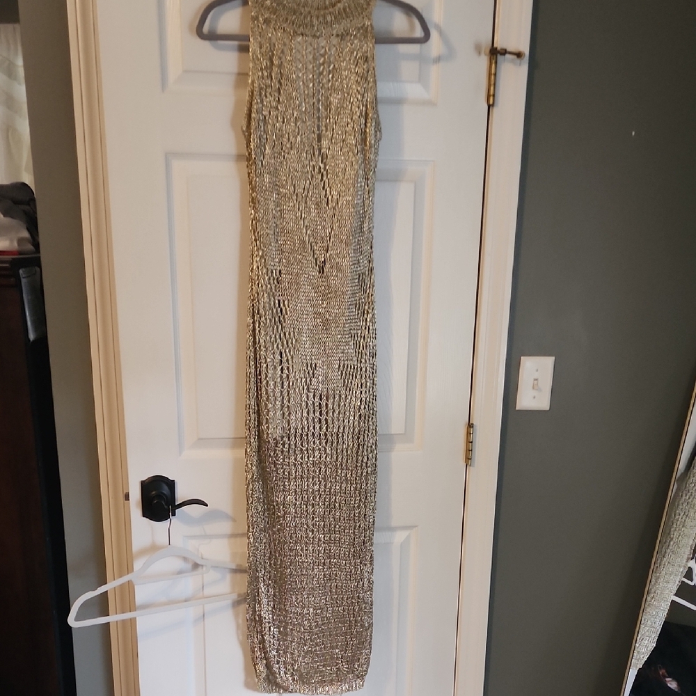 Elegant Gold Knit Maxi Dress